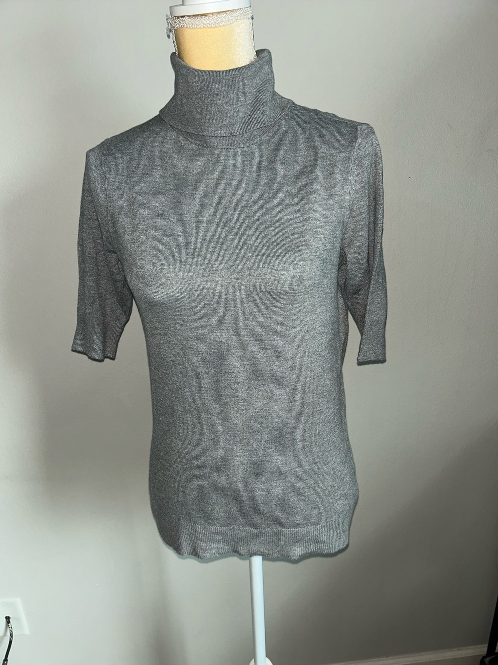 NEW Liz Claiborne Petite Gray Short-Sleeve Turtleneck Sweater Sz SP